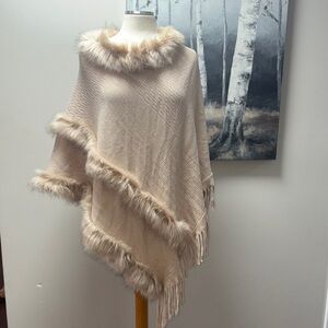 Cejon Beige Poncho with Faux Fur Trim